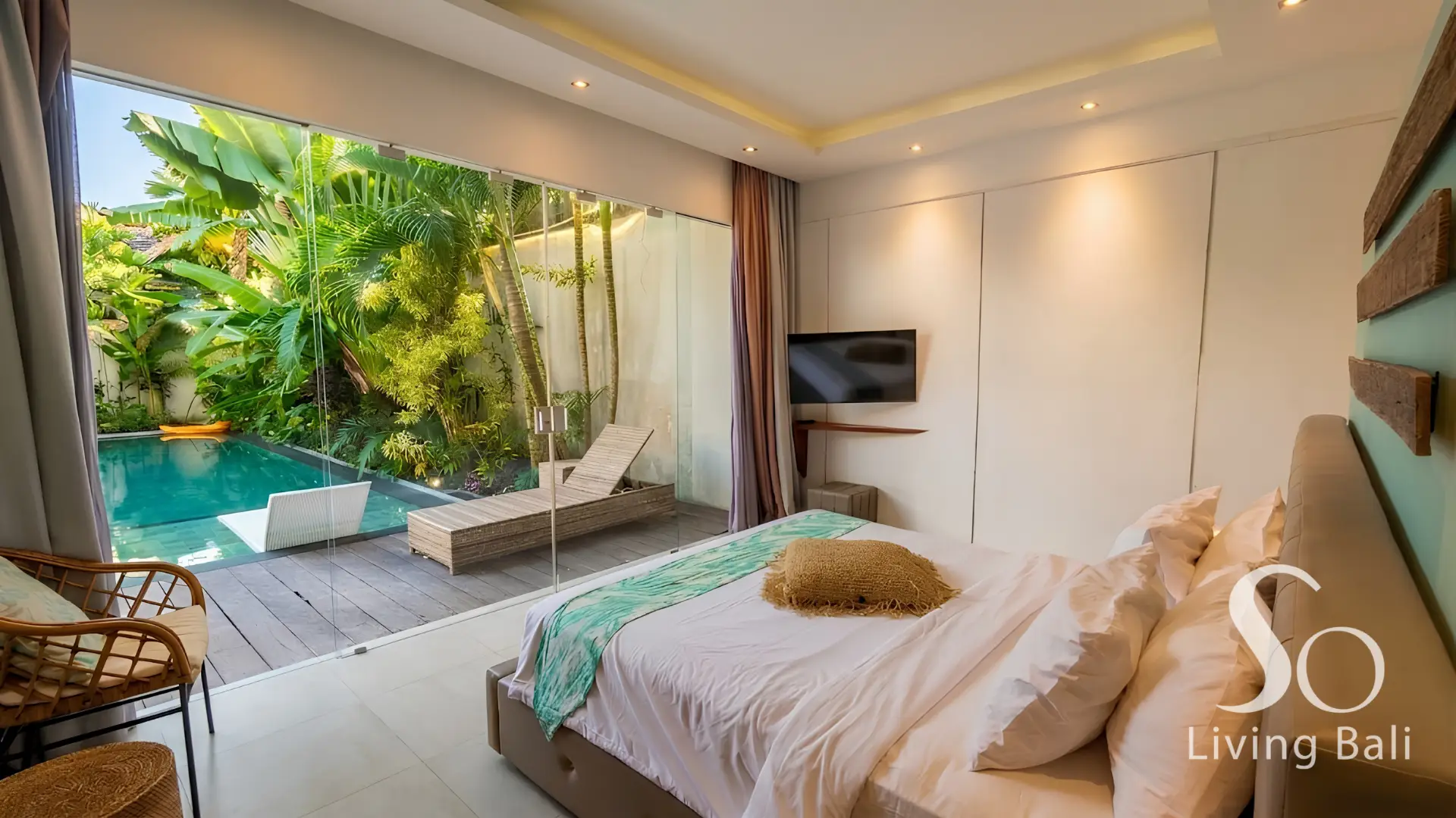 Seminyak · Villa 3BR · Lush Garden Pool Retreat (1/15)