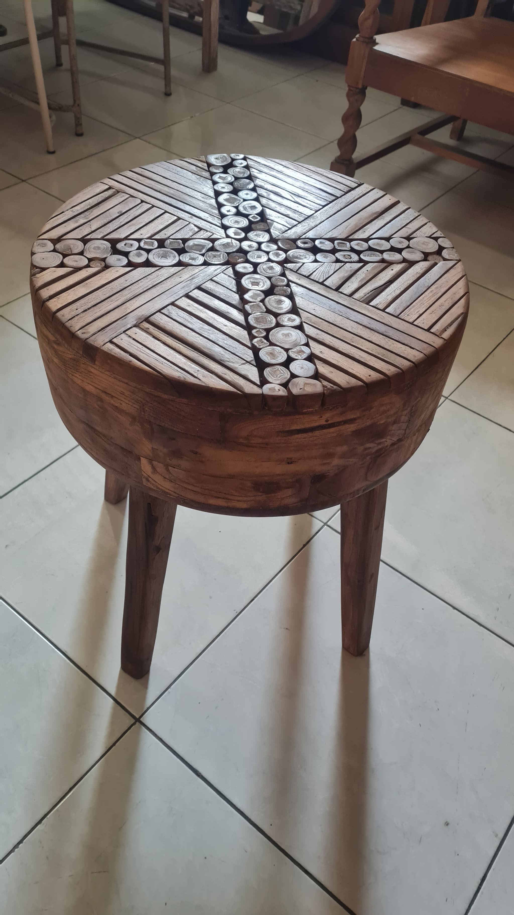 set table bundar (1/3)