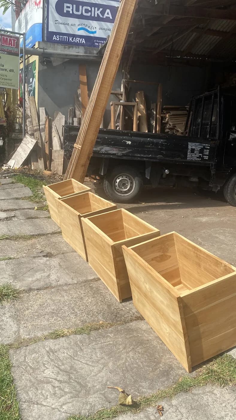 Custom Carpentry & Woodwork (1/3)