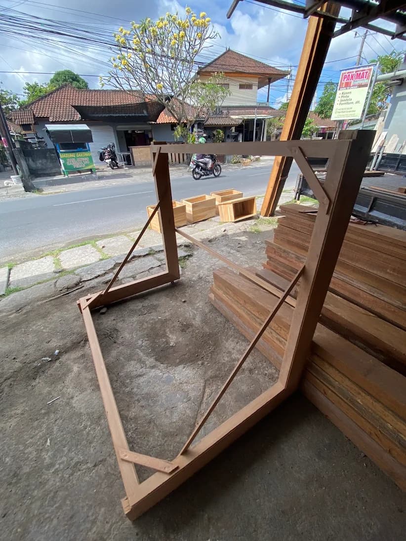 Custom Carpentry & Woodwork (1/3)