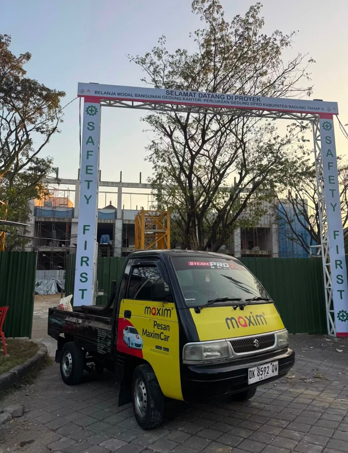Pickup Koleks Sanjaya (Service de Transport de Marchandises & Déménagement) (1/2)