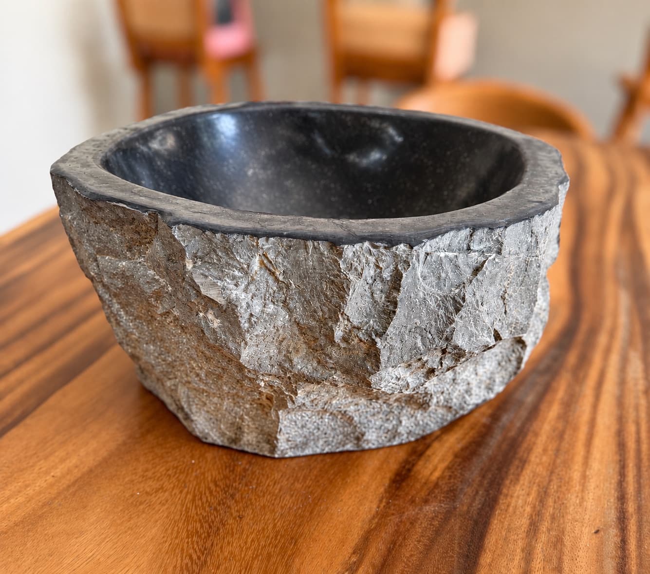 New natural stone washbasin (1/2)