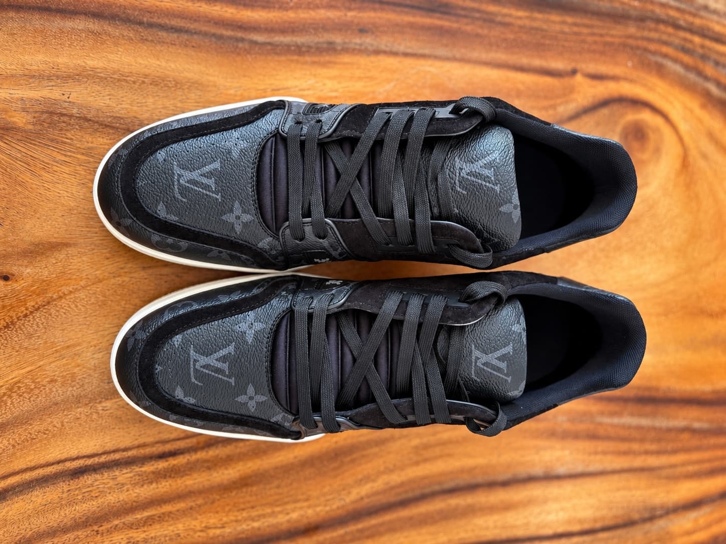 Louis Vuitton LV Trainer – Black – Size 45 / LV 11 – Brand New (1/4)
