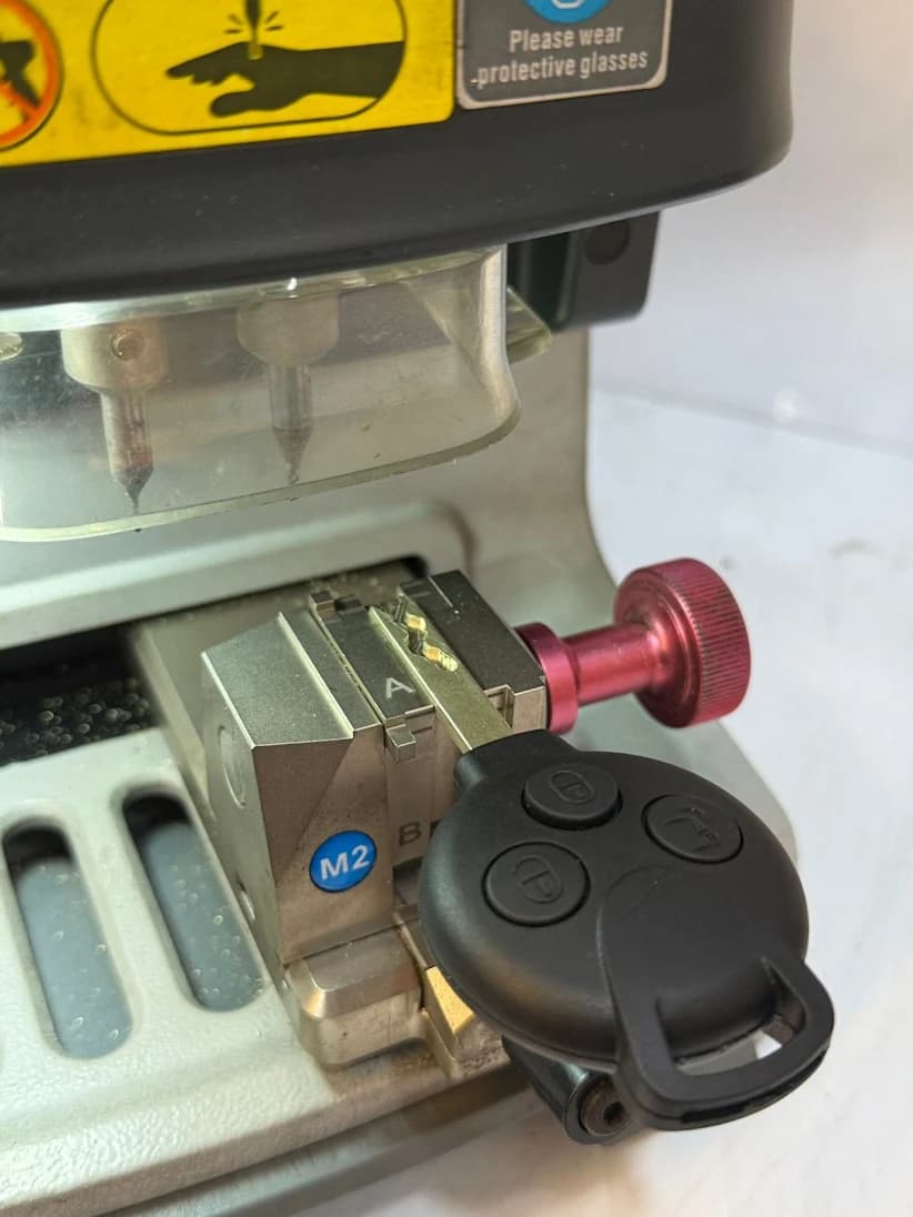 LOCKSMITH SERVICE - MOST COMPLETE KEY DUPLICATION IN BALI (1/3)