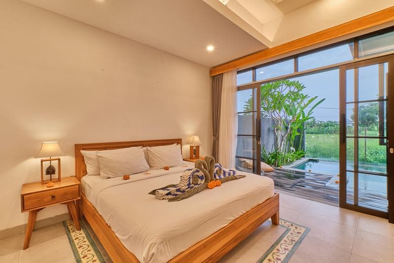 Villa 1 Kamar Tidur dengan Kolam Renang Pribadi – Jukut Paku, Singakerta (1/3)