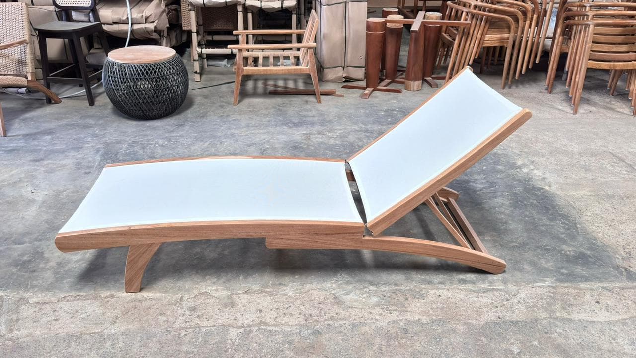 Sun Lounger - Teak wood & batyline fabric Export Quality (1/4)