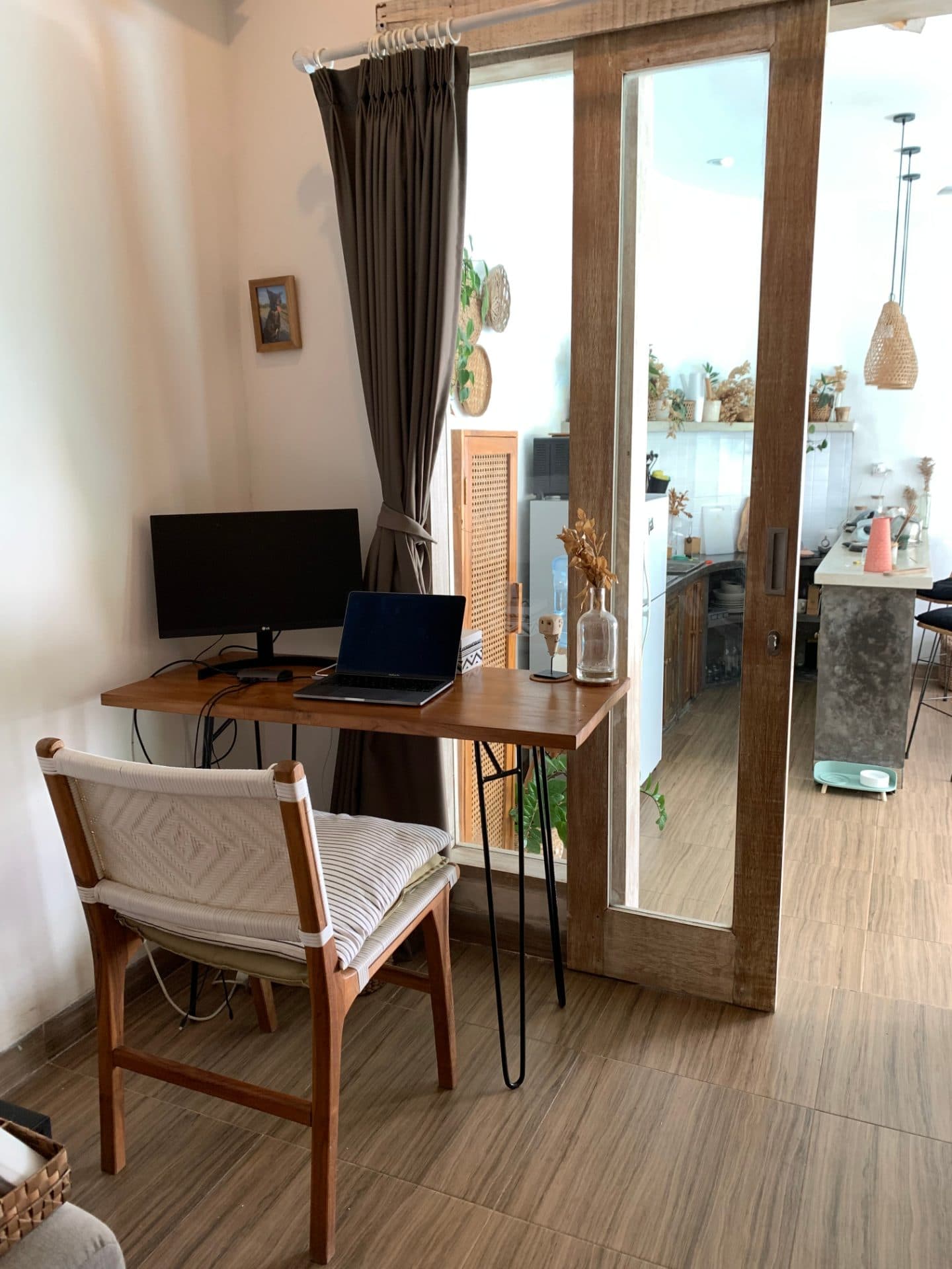 Desk - ideal for work