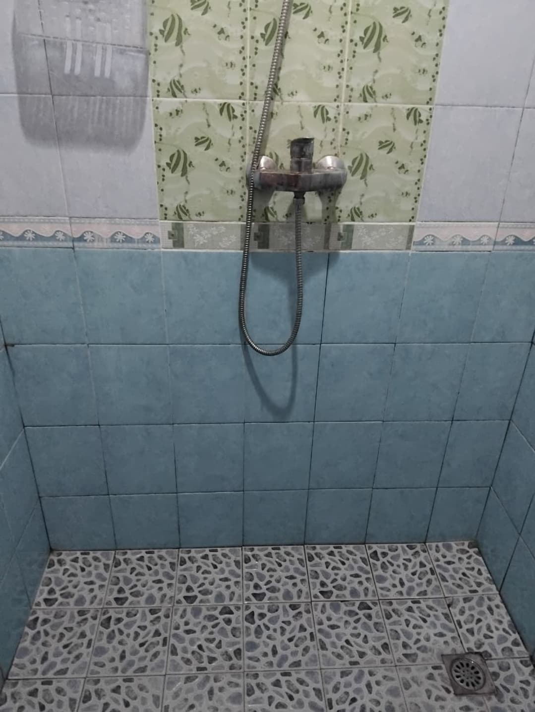 Bathroom polish (1/2)