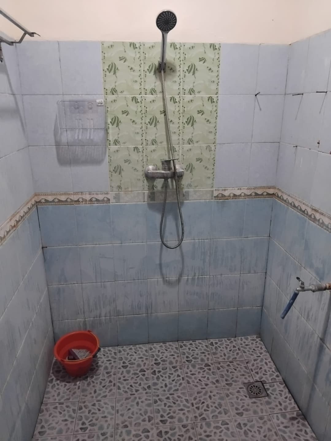 Bathroom polish (1/2)